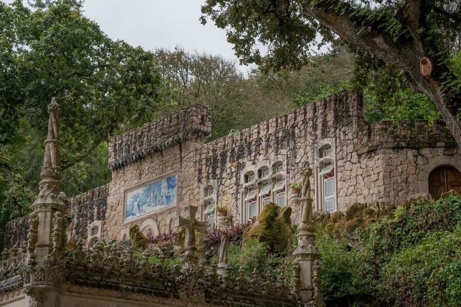 Lisbon: Regaleira, Sintra, Cape Rock & Cascais Day Trip - A short introduction to Sintra’s old center