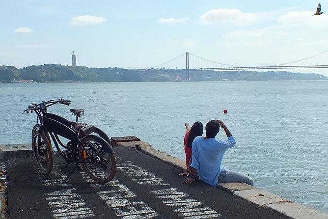 Lisbon Regular or Electric Bike Rental - Key points to know before you book