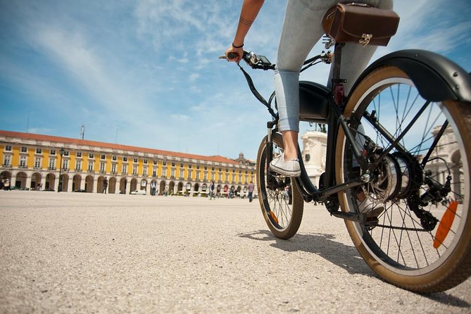 Lisbon Regular or Electric Bike Rental - Eduardo VII Park for wide city views