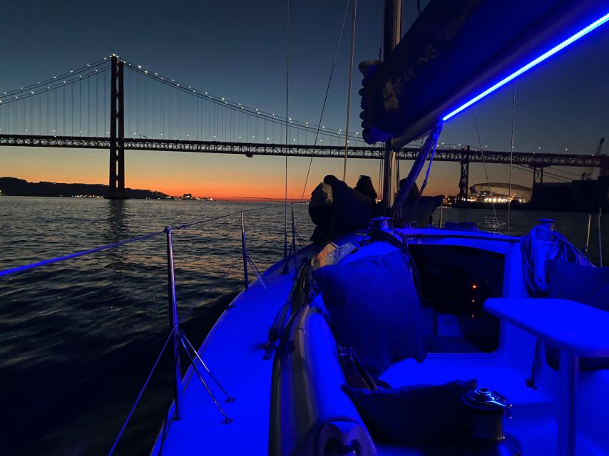 Lisbon: Sailboat Tour w/ Local Guide and Open Bar Green Wine - Vinho Verde, music, and the right kind of open bar