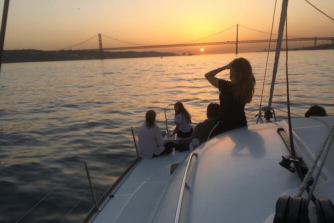 Lisbon Sailing Catamaran Public Cruise with drinks - What the $32.67 price gets you
