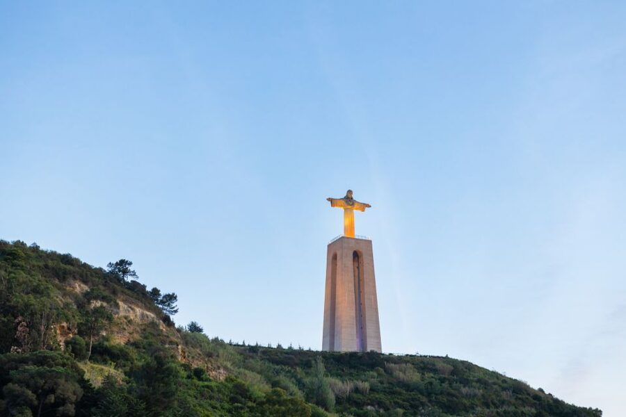 Lisbon: Sailing Tour on the Tagus River - Helping sail or taking the easy seat