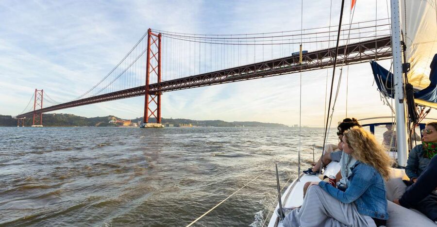 Lisbon: Sailing Tour on the Tagus River - Leaving Belém and passing the Monument of Discoveries