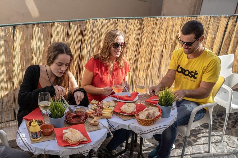 Lisbon: Segway Food Tour of Alfama and Old Town Lisbon - Key points at a glance