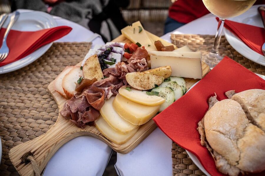 Lisbon: Segway Food Tour of Alfama and Old Town Lisbon - São Jorge Castle and Praça da Figueira