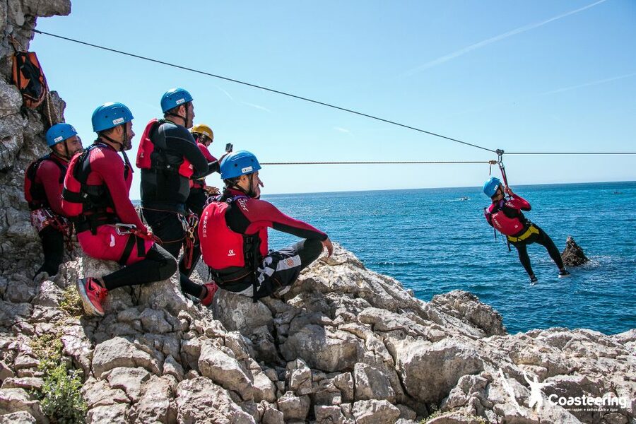 Lisbon: Sesimbra/Arrábida Natural Park Coasteering Adventure - Why Arrábida is such a good setting for coasteering