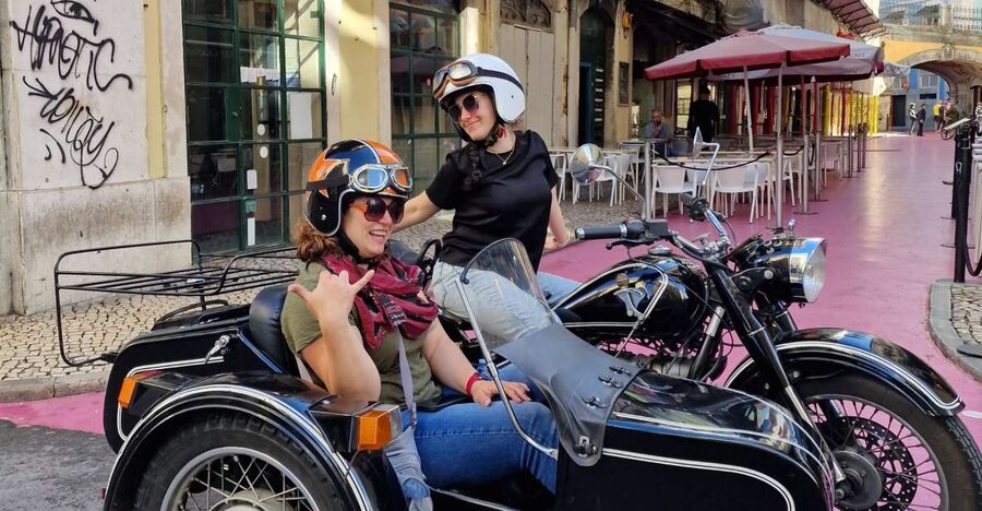 Lisbon: Sidecar Tour - Meeting the guide and choosing your seat