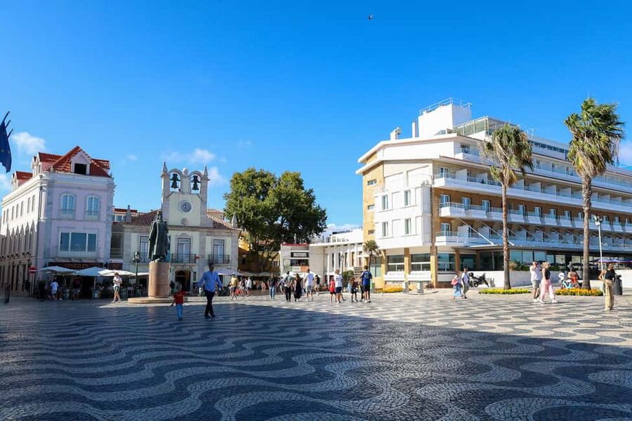 Lisbon: Sintra, Coast and Wine Small-Group Day Tour - Cascais, the polished seaside finale