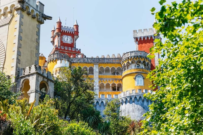 Lisbon: Sintra, Pena, Cabo da Roca, Cascais Tour with Pickup - Why this day trip works from Lisbon