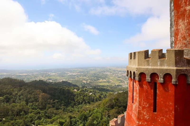 Lisbon: Sintra, Pena, Cascais & Cabo Day Tour with Tickets - The guide can shape the whole day