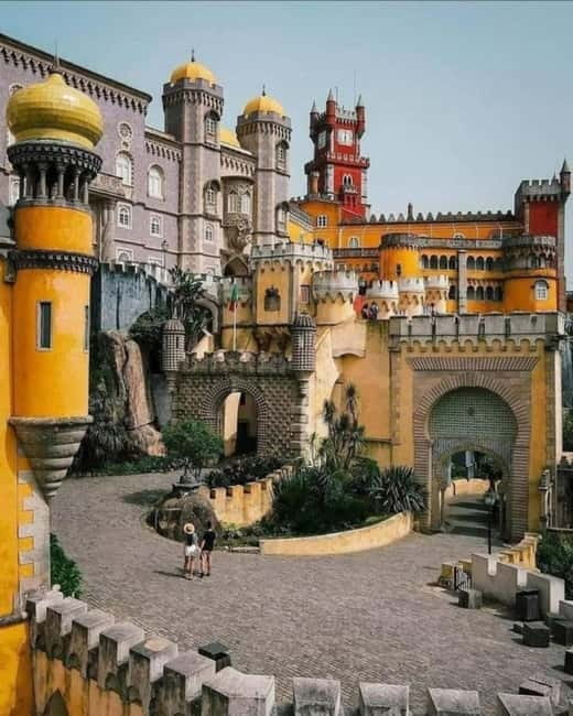 Lisbon: Sintra, Pena Palace, Moorish Castle & Regaleira Tour - Cascais and Boca do Inferno to finish the route