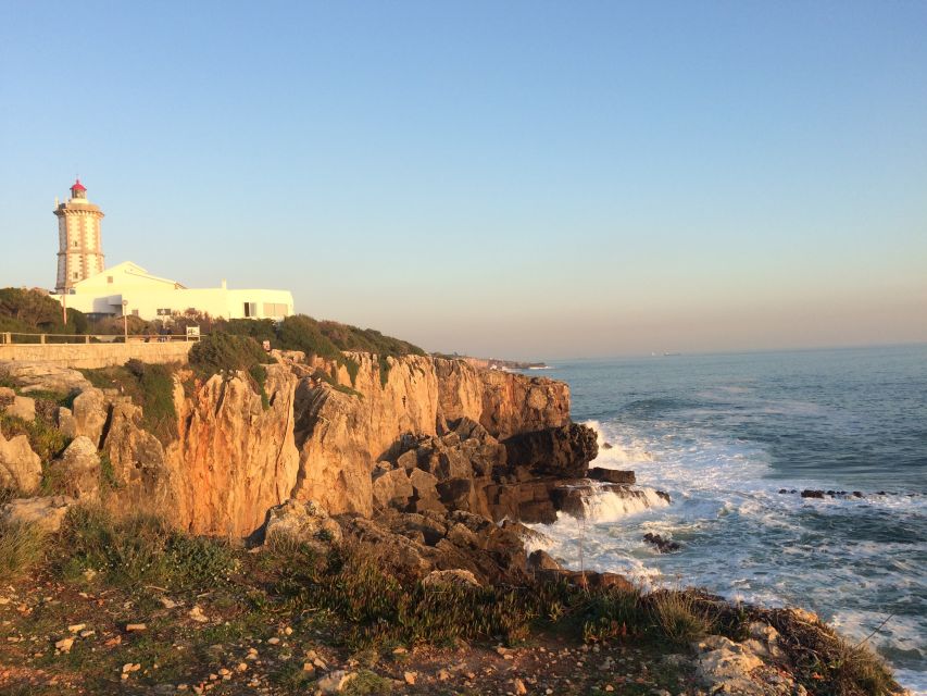 Lisbon: Sintra, Pena Palace, Quinta Regaleira, Cascais Tour - The early start and the ride through Queluz
