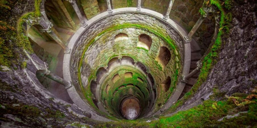 Lisbon: Sintra, Pena, Regaleira, Cabo da Roca & Cascais - Free time in Sintra for lunch and a little wandering