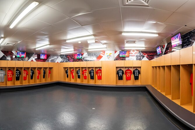 Lisbon SL Benfica Stadium & Museum Tour with Scarf - Timing, closures, and practical planning