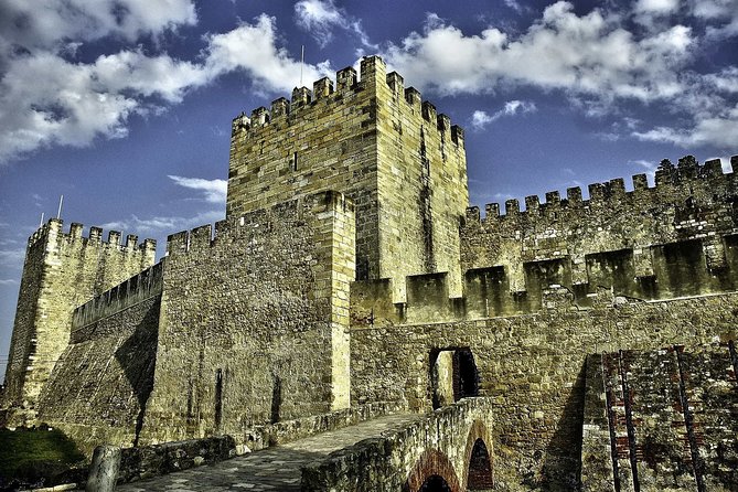 Lisbon Small-Group Sightseeing City Tour with Transportation - São Jorge Castle is the stop to plan carefully