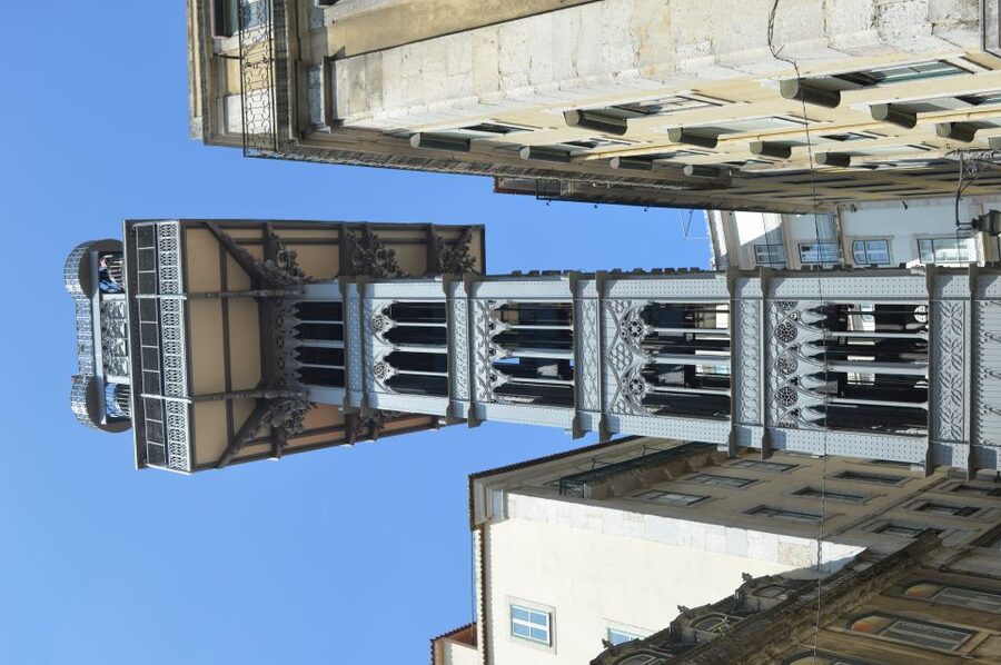 Lisbon: Starter Walking Tour to the highlights in German - Rossio Square and the Shape of Central Lisbon