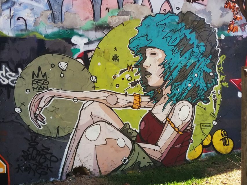Lisbon: Street Art Walk - Why Lisbon is best read from the walls