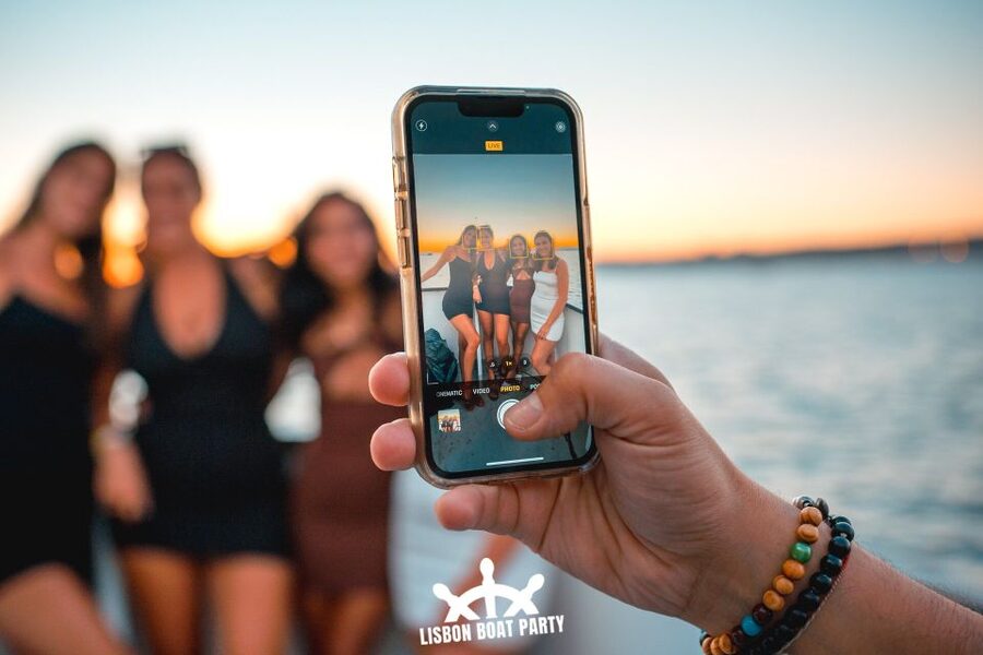 Lisbon: Sunset Boat Party with 2 Drinks and Free Club Entry - Terreiro do Paço, Ribeira das Naus, and central Lisbon from the river