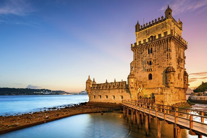 Lisbon: Sunset Catamaran Boat Tour with Music and Drinks - MAAT and the Tejo Power Station