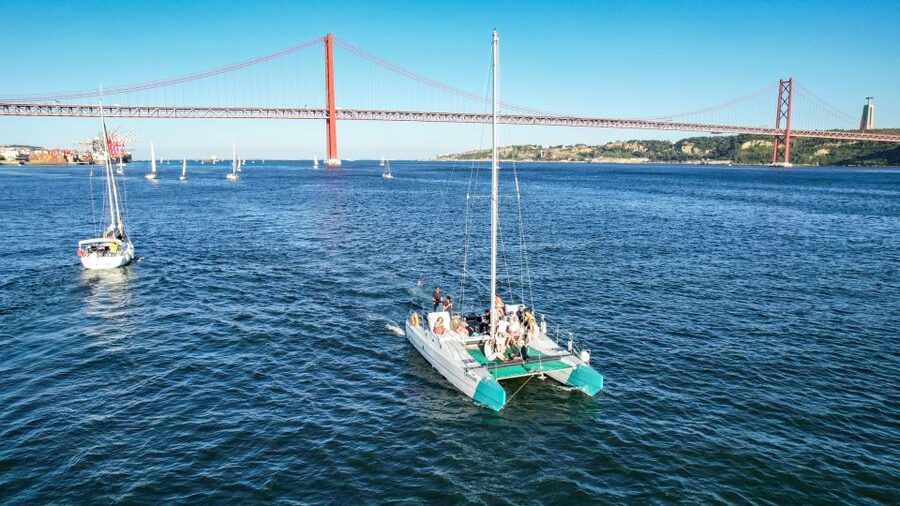 Lisbon: Sunset Catamaran Boat Tour with Music and Drinks - Why the Sunset Timing Matters