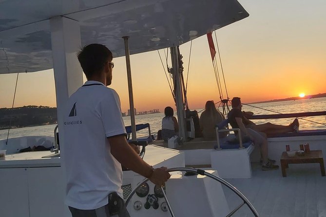 Lisbon Sunset Catamaran Cruise on the Tagus River - The Christ statue and the return toward Lisbon