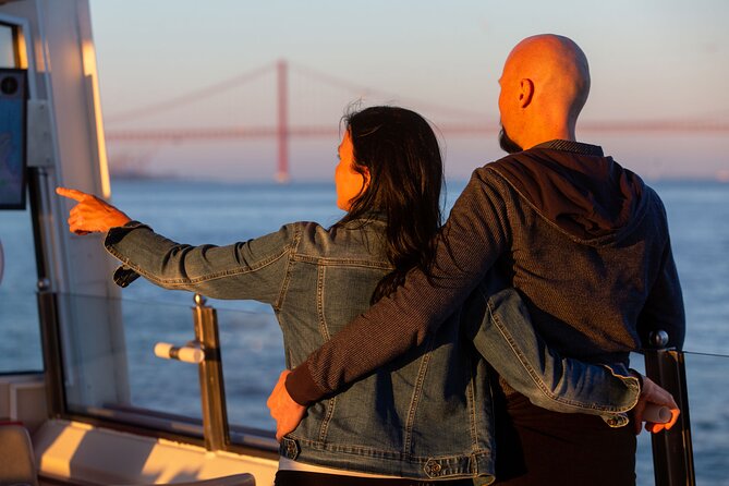 Lisbon Sunset cruise with Welcome Drink and Snack included - Starting at Praça do Comércio