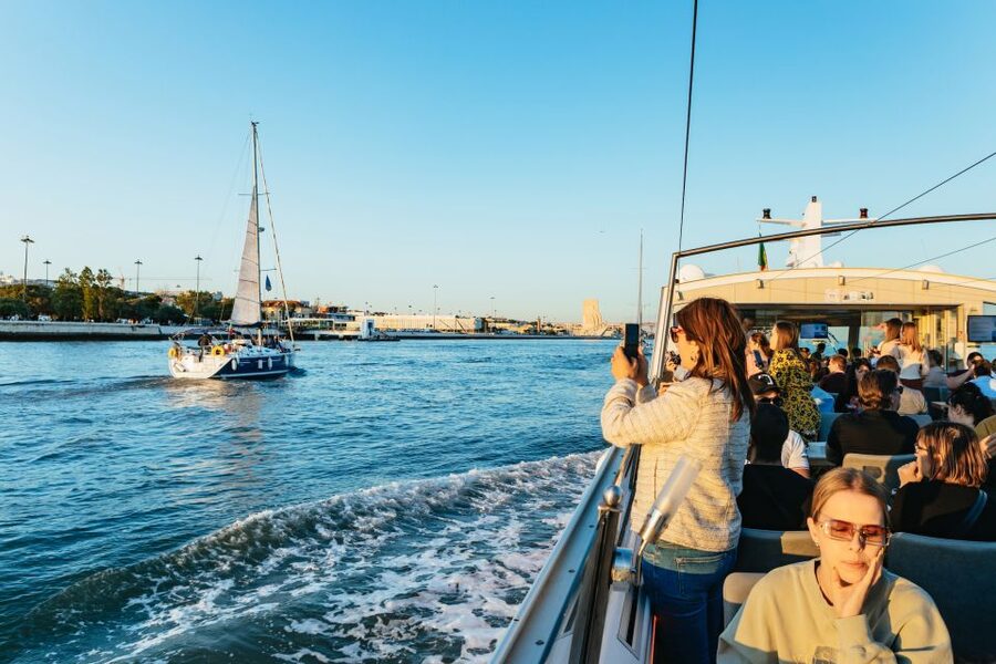 Lisbon: Sunset Cruise with Welcome Drink and Snacks - What the $35 price really buys you
