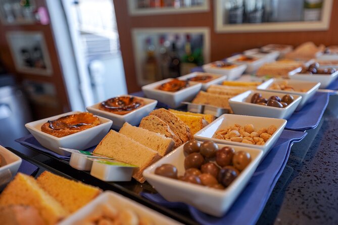 Lisbon Sunset Cruise with Wine and Snacks - What the Lisbon sunset cruise is really like