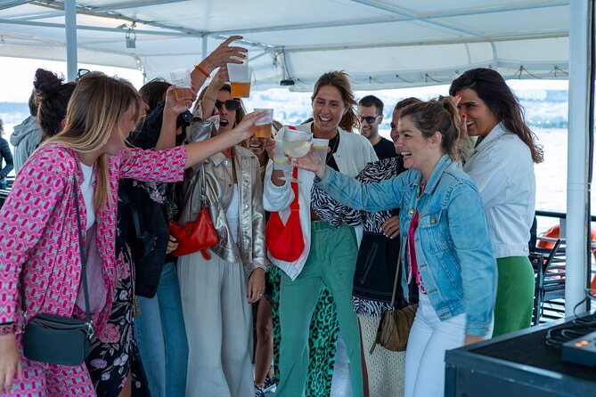 Lisbon: Sunset on board with music & drinks - Drinks, DJ music, and the social side