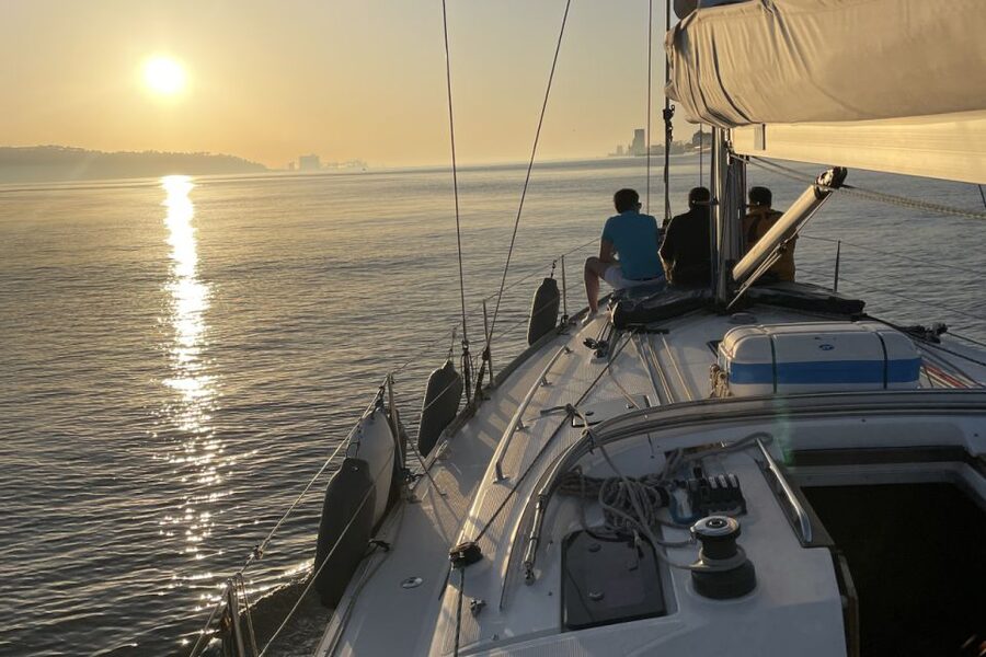 Lisbon: Sunset Sailing Boat Cruise with Wine - Belém Tower and the first stretch of the cruise