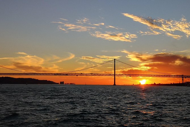 Lisbon Sunset Sailing Tour on Luxury Sailing Yacht with 2 Drinks - Why Lisbon is best seen from the Tagus