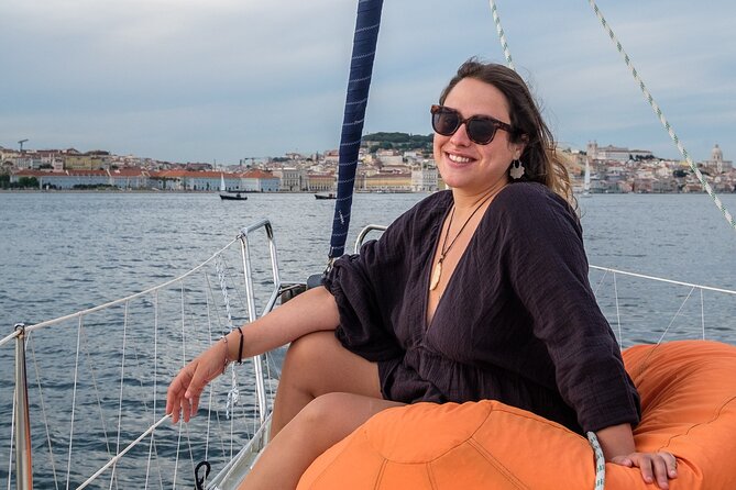 Lisbon: Sunset Tagus River Sailing Tour with Drinks - Who will get the most from this sailing
