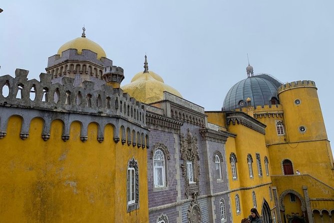 Lisbon Super Saver: 2-Day Sintra, Cascais, Fatima, Nazare and Obidos Small-Group Day Trips - Fátima: a stop shaped by faith