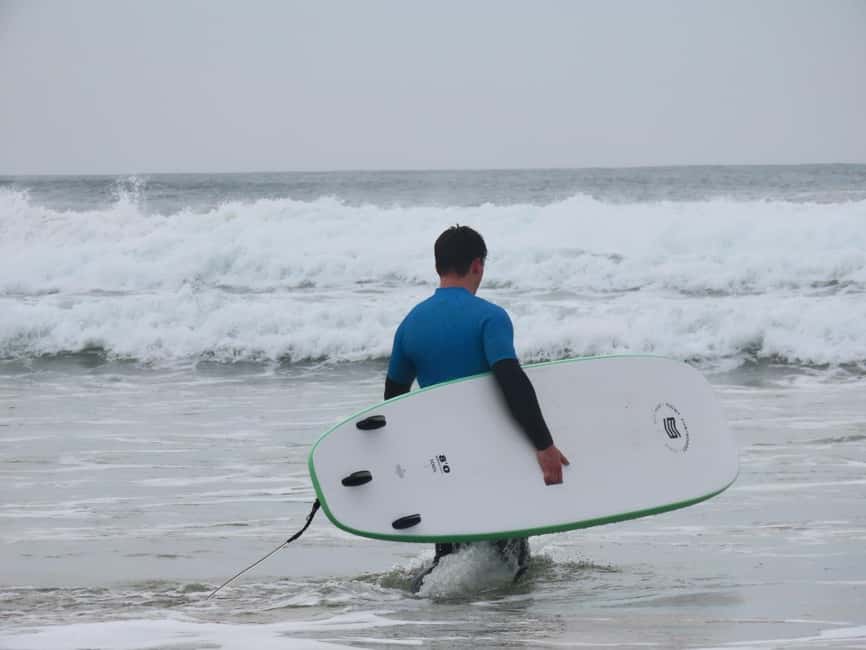 Lisbon Surf Guide - Surf class & Pick Up - Is $58 a fair price for three hours?