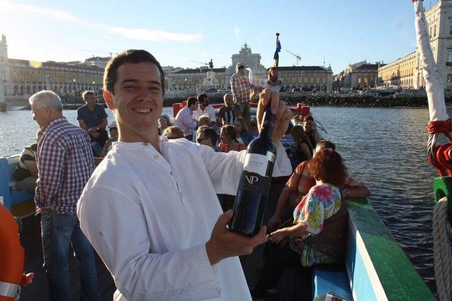 Lisbon: Tagus River Sunset Cruise in a Traditional Vessel - Ribeira das Naus and the first river views