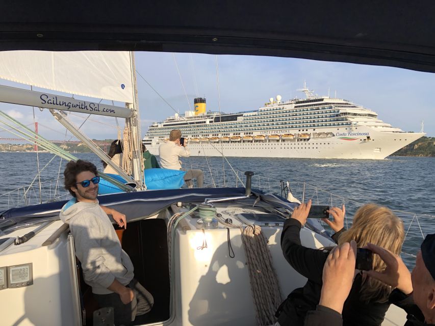 Lisbon: Tagus River Sunset Cruise with Drinks - Why the Tagus sunset is Lisbon’s best change of view