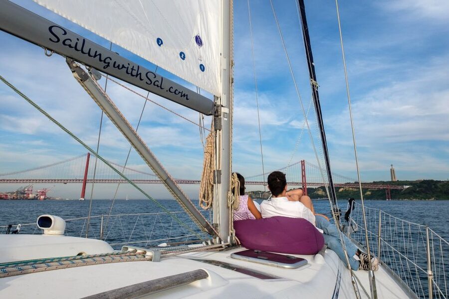 Lisbon: Tagus River Sunset Cruise with Drinks - Crossing toward Cacilhas and Christ the King