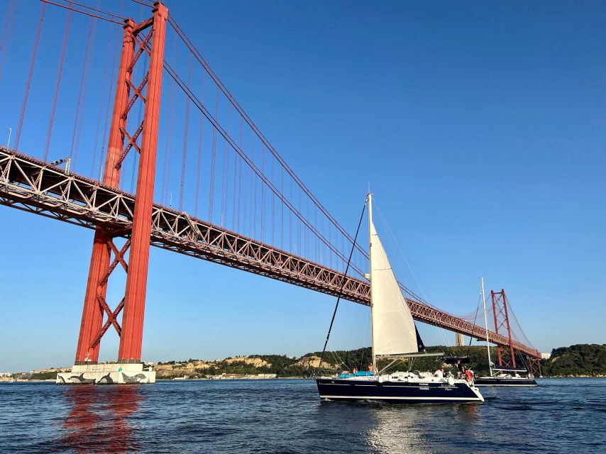 Lisbon: Tagus River Sunset Cruise with Drinks - What to bring and what to expect from the weather