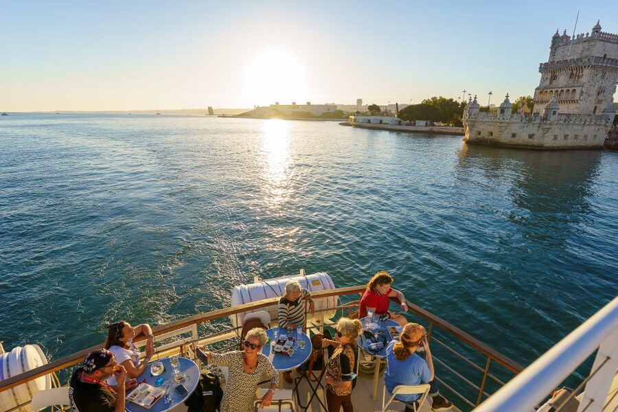 Lisbon: Tagus River Sunset Tour with Snacks and Drink - Is $32 a fair price?