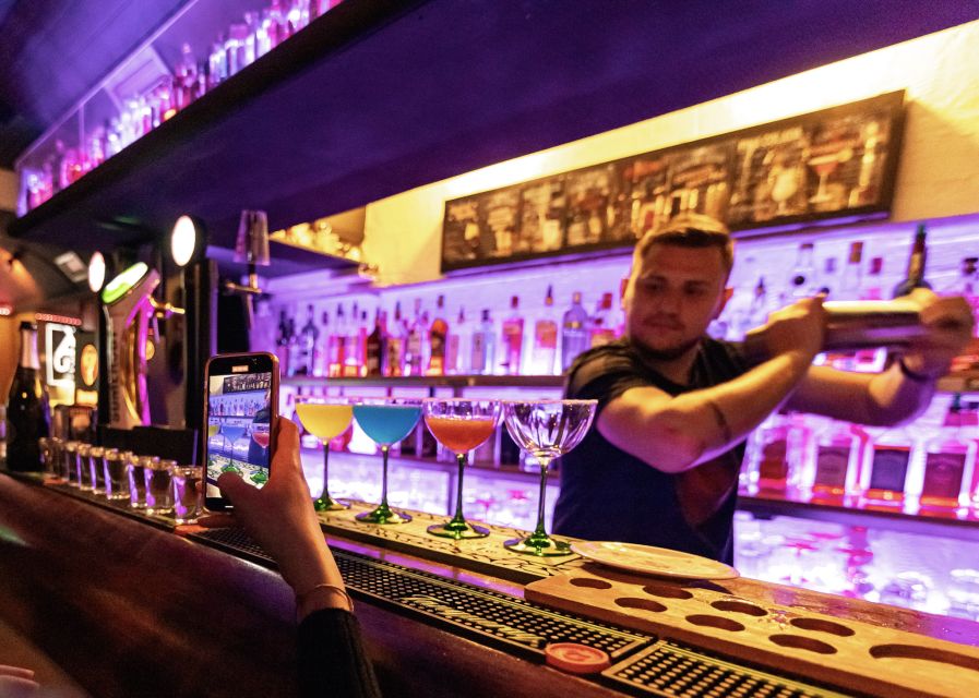Lisbon: Tipsy Tour Fun Bar Crawl with a Local Guide - Key points at a glance