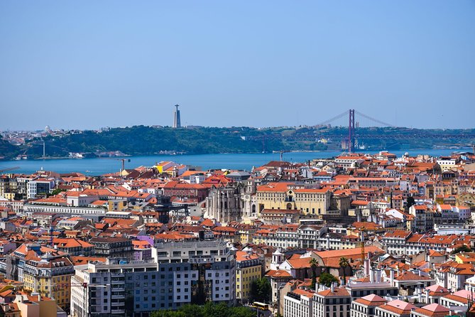 Lisbon to Porto Up To 5 Stops Óbidos Nazaré Fátima Coimbra Aveiro - Fátima: two hours for a major pilgrimage site
