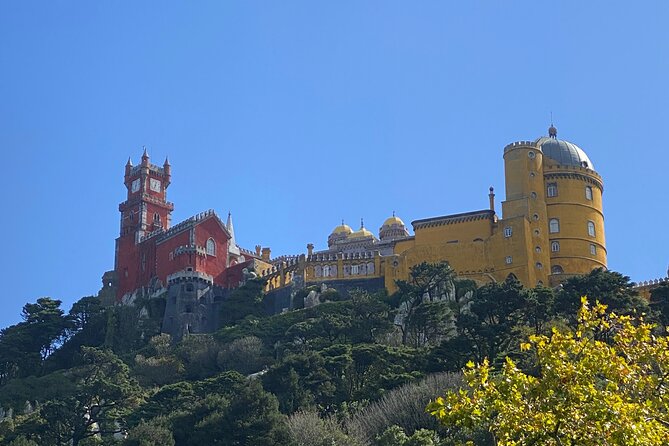 Lisbon to Sintra Pena & Regaleira guided tour in 8pax group - Sintra’s historic center and lunch break