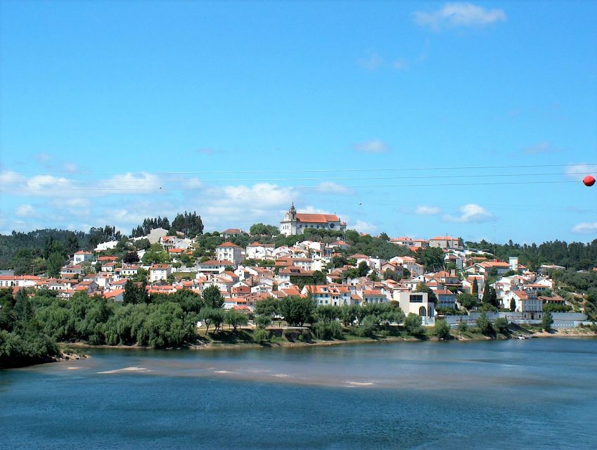 Lisbon: Tomar and Almourol Knights Templar Tour - The road from Lisbon to the River Tagus