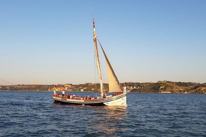 Lisbon Traditional Boats - Guided Sightseeing Cruise - Christ the King and the 25 de Abril Bridge