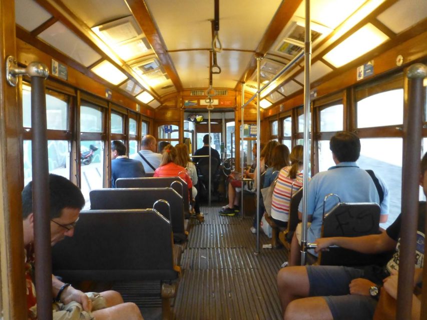 Lisbon: Tram 28 Entry Ticket & Audio Guide with 24-Hour Pass - Santa Justa Lift and Lisbon’s funiculars