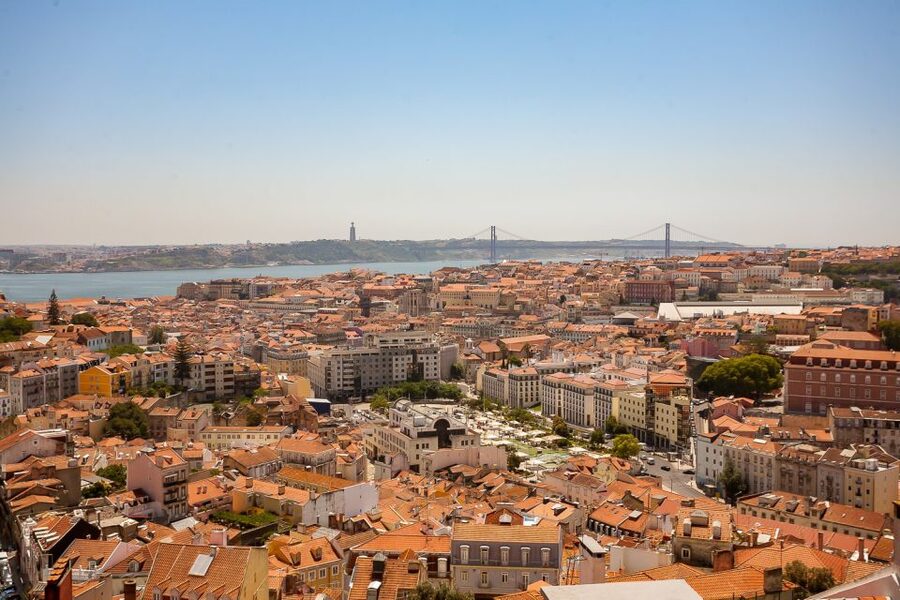 Lisbon Tram No. 28 Ride & Walking Tour - The guides make the difference