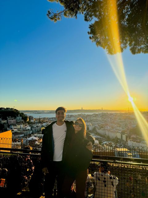Lisbon: Tuk Tuk with hotel pick up and the best of old city - Comfort, safety, and who should book