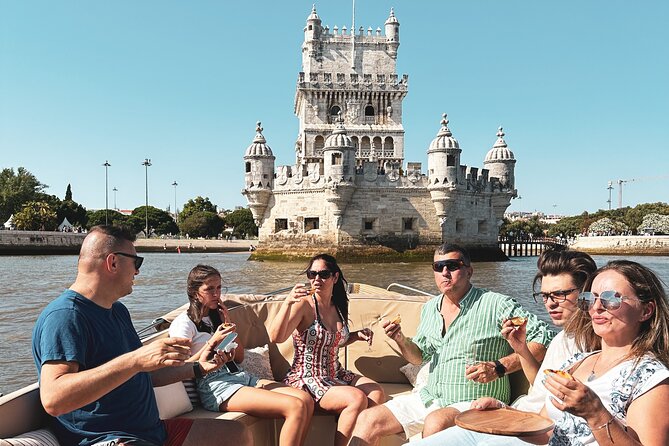 Lisbon – Vinho Verde Wine Premium Boat Experience - Cristo Rei and Almada across the water