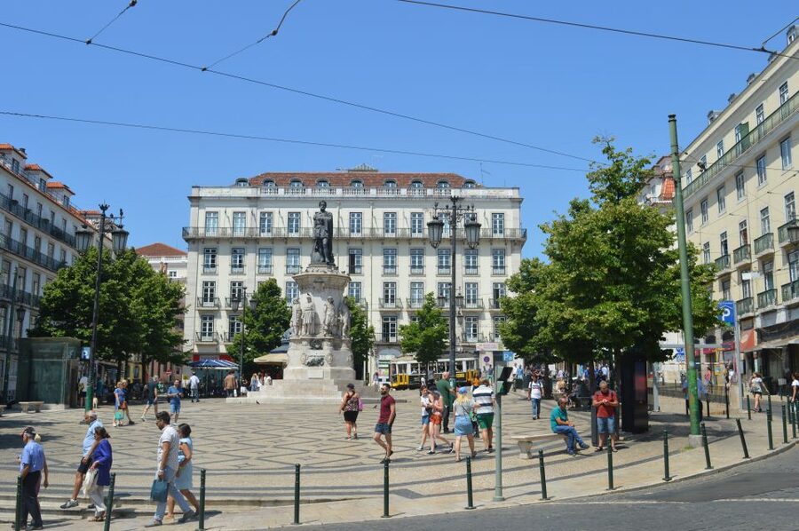 Lisbon: Walking Tour in the Center (Max 12 Participants) - Bairro Alto, a lively district with a quieter pause