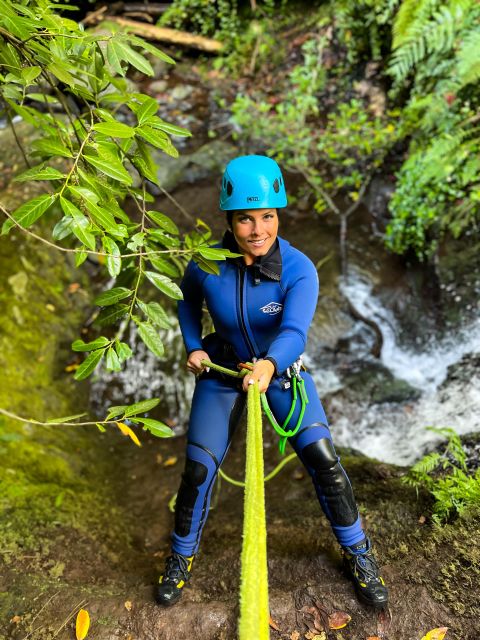 Madeira: Beginner Canyoning - Level 1 - Getting fitted out beside the canyon